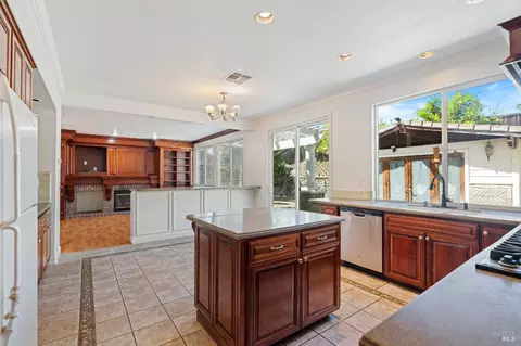 Kitchen - 2266 Palmer Cir, Fairfield, CA 94534 photo 1 of 4