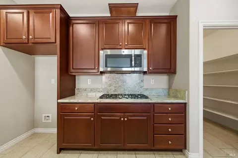 Kitchen - 5282 Jacque Bell Ln, Fairfield, CA 94533 photo 8 of 11