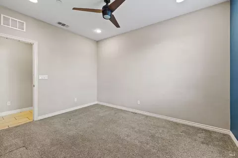 Bedroom - 5282 Jacque Bell Ln, Fairfield, CA 94533 photo 10 of 14