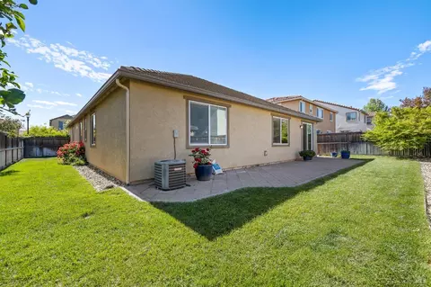 Exterior - 5282 Jacque Bell Ln, Fairfield, CA 94533 photo 9 of 9