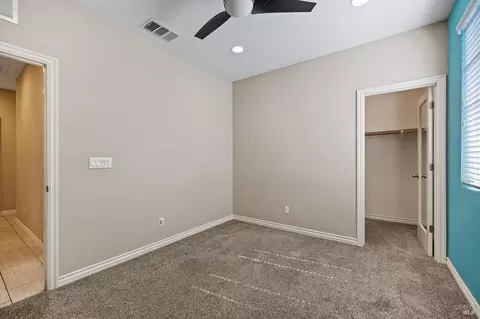 Bedroom - 5282 Jacque Bell Ln, Fairfield, CA 94533 photo 6 of 14
