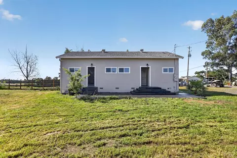 Exterior - 7610 Paddon Rd, Vacaville, CA 95688 photo 2 of 3