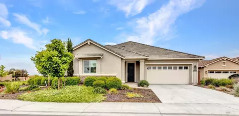 Exterior - 580 Wildflower Ct, Dixon, CA 95620 photo 7 of 9