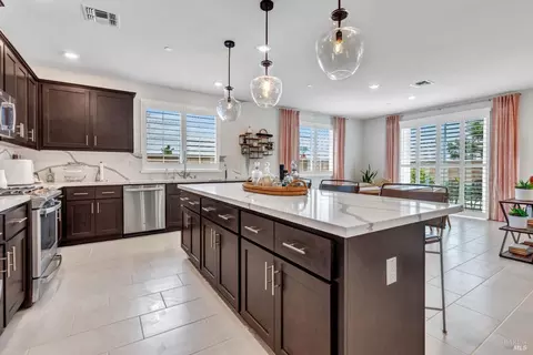 Kitchen - 580 Wildflower Ct, Dixon, CA 95620 photo 3 of 3