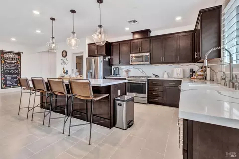 Kitchen - 580 Wildflower Ct, Dixon, CA 95620 photo 2 of 3