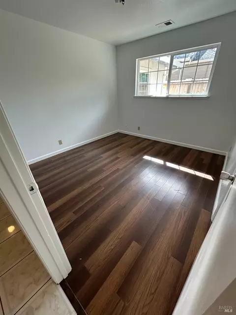 Bedroom - 580 W B St, Dixon, CA 95620 photo 1 of 6