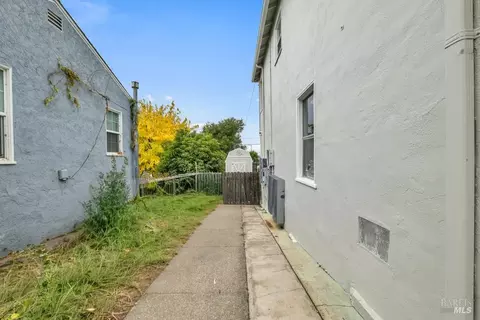 Exterior - 2525 Alameda St, Vallejo, CA 94590 photo 3 of 15