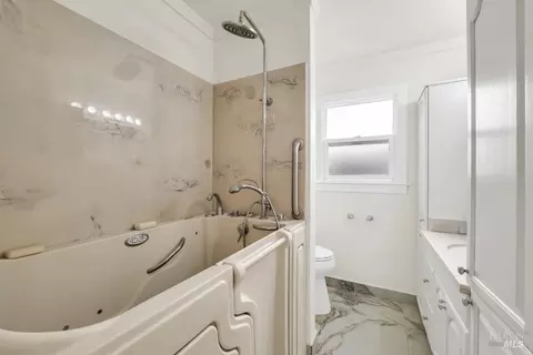 Bath - 2525 Alameda St, Vallejo, CA 94590 photo 2 of 2