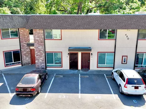 490 Edgewood Dr #23, Vacaville, CA 95688
