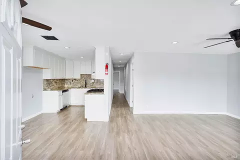 Entry Way - 1500 Monroe St, Fairfield, CA 94533 photo 1 of 2