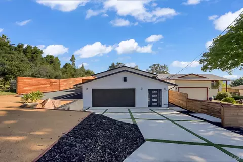 10278 Fairway Dr, Kelseyville, CA 95451