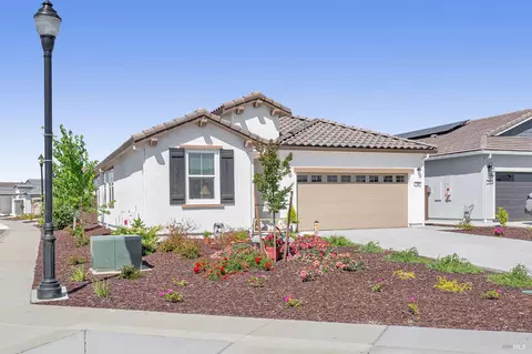 340 Coyote Hollow Ct, Dixon, CA 95620