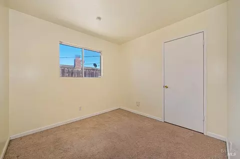 Bedroom - 495 Pear Tree Ln, Fairfield, CA 94533 photo 3 of 8