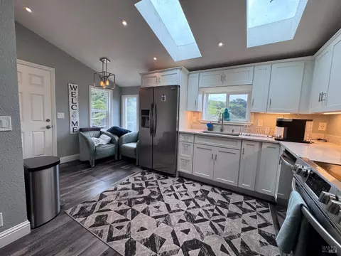 Kitchen - 9095 Balboa Ave, Jenner, CA 95450 photo 3 of 5