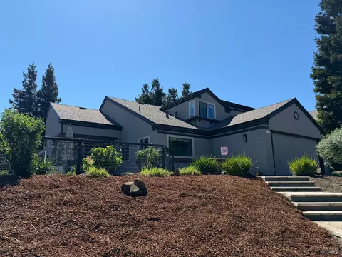 556 Rose Dr, Benicia, CA 94510