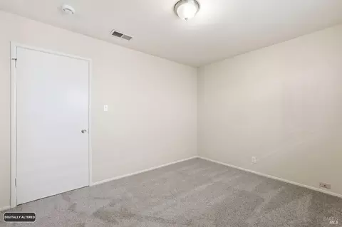 Bedroom - 868 Ashwood Ave, Vallejo, CA 94591 photo 11 of 11