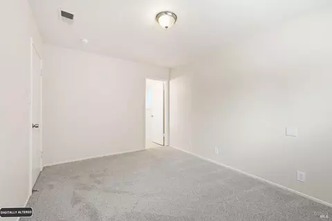 Bedroom - 868 Ashwood Ave, Vallejo, CA 94591 photo 7 of 11