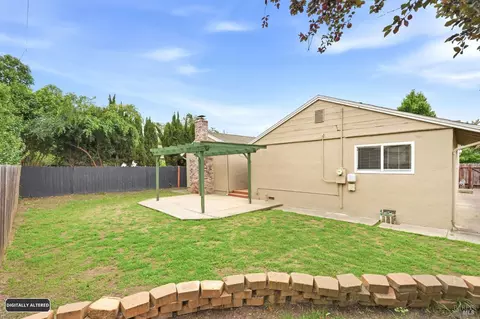 Exterior - 868 Ashwood Ave, Vallejo, CA 94591 photo 11 of 13