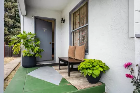 1300 Vallejo Ave, Novato, CA 94945