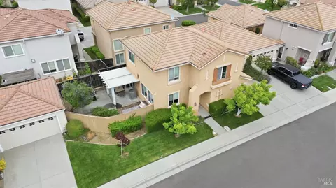 View/Area - 307 Trumbull Way, Vacaville, CA 95688 photo 2 of 3