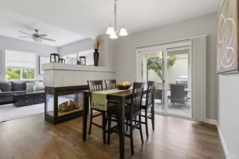 Dining - 307 Trumbull Way, Vacaville, CA 95688 photo 1 of 4