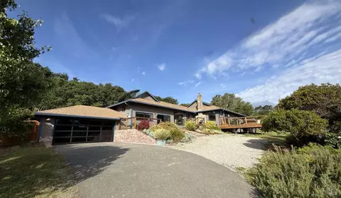 1426 Darby Rd, Sebastopol, CA 95472