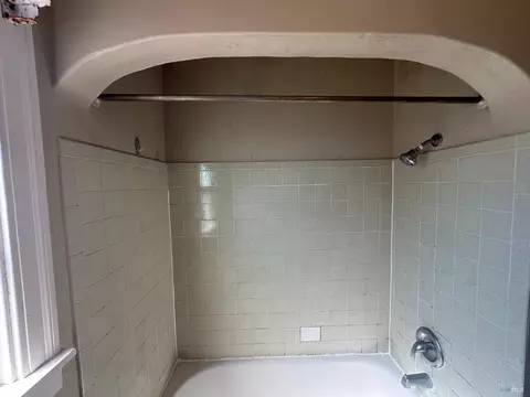 Bath - 277 Idora Ave, Vallejo, CA 94591 photo 5 of 5