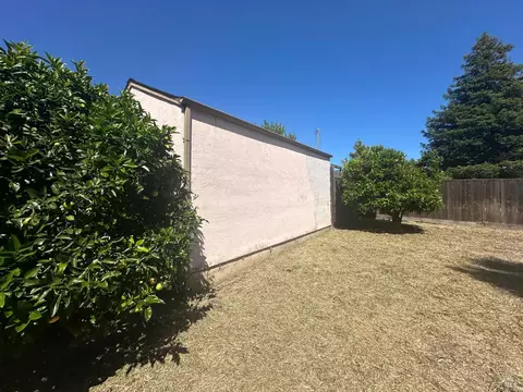 Exterior - 277 Idora Ave, Vallejo, CA 94591 photo 3 of 4