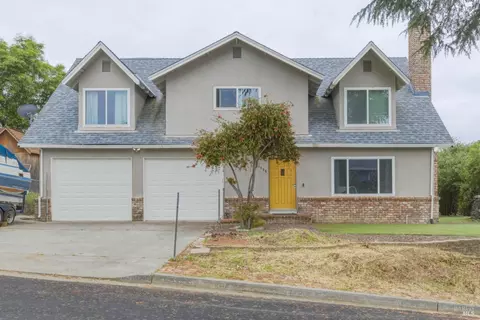 1135 Rimrock Dr, Napa, CA 94558