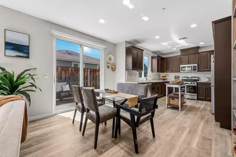 Dining - 4467 Cancun Ct, Fairfield, CA 94533 photo 1 of 4