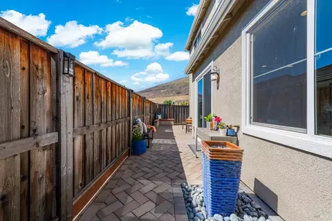 Exterior - 4467 Cancun Ct, Fairfield, CA 94533 photo 3 of 17