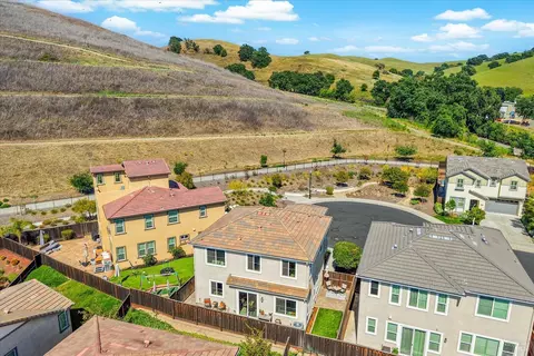 View/Area - 4467 Cancun Ct, Fairfield, CA 94533 photo 8 of 16