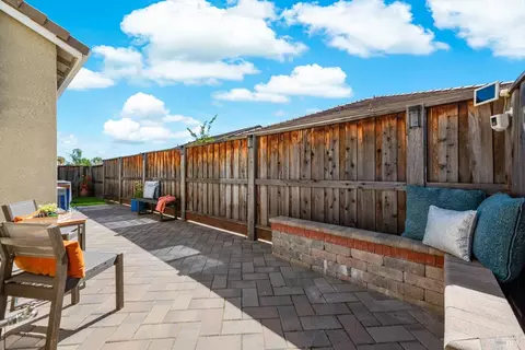 Exterior - 4467 Cancun Ct, Fairfield, CA 94533 photo 5 of 17