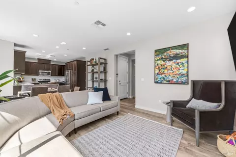 Living - 4467 Cancun Ct, Fairfield, CA 94533 photo 3 of 3