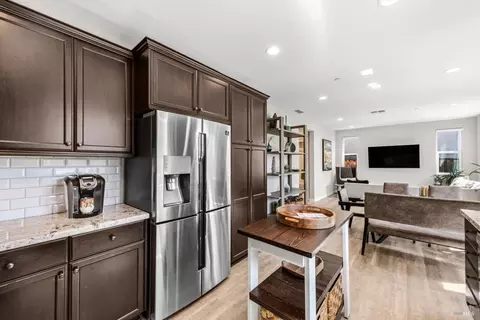 Kitchen - 4467 Cancun Ct, Fairfield, CA 94533 photo 5 of 7