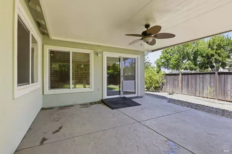 Exterior - 1640 Folsom Downs Cir, Dixon, CA 95620 photo 8 of 8