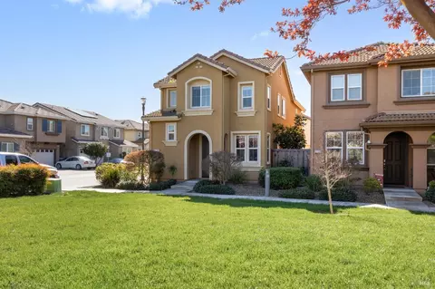 2738 Blakely Ln, Fairfield, CA 94533