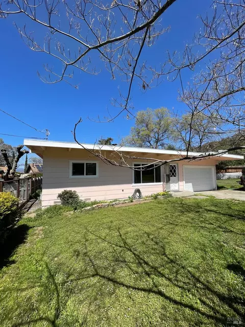6956 Plaza Ct, Lucerne, CA 95458