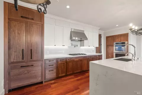 Kitchen - 137 Crescent Ave, Sausalito, CA 94965 photo 2 of 4