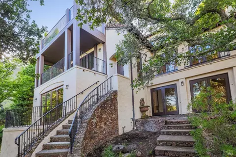 Exterior - 137 Crescent Ave, Sausalito, CA 94965 photo 8 of 10