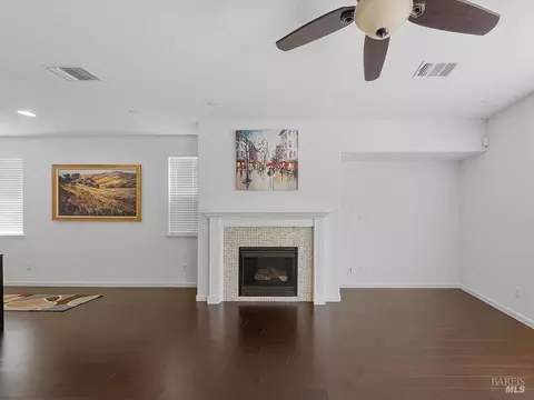 643 Citrine Cir, Fairfield, CA 94534 photo 11