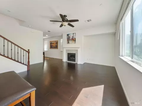 643 Citrine Cir, Fairfield, CA 94534 photo 10