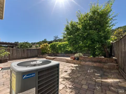 643 Citrine Cir, Fairfield, CA 94534 photo 31