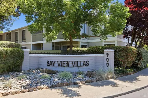 900 Southampton Rd #169, Benicia, CA 94510