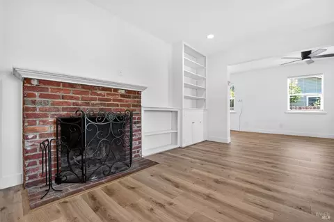 Living - 600 W C St, Dixon, CA 95620 photo 3 of 7