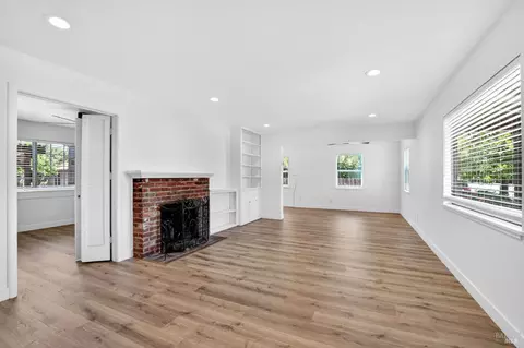 Living - 600 W C St, Dixon, CA 95620 photo 1 of 7