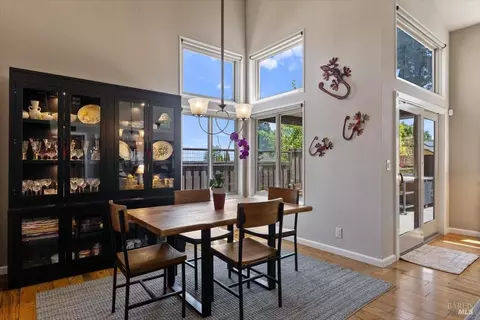 Dining - 556 Rose Dr, Benicia, CA 94510 photo 2 of 4