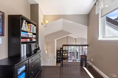 Entry Way - 556 Rose Dr, Benicia, CA 94510 photo 4 of 4