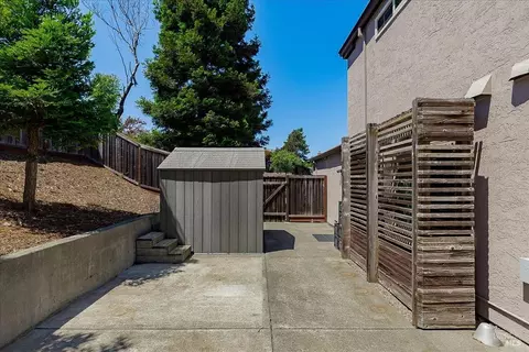 Exterior - 556 Rose Dr, Benicia, CA 94510 photo 22 of 35