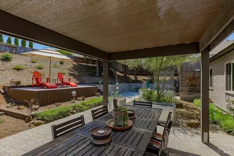 Exterior - 556 Rose Dr, Benicia, CA 94510 photo 12 of 35